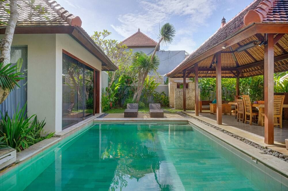 Avery Le Nixsun Villas Ungasan with Free access to Gym center by Waringin Hospitality - South Kuta - בריכה