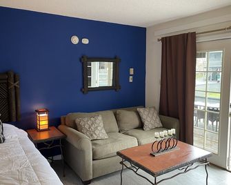 Poolside Suite on Lake George - Diamond Point - Sala de estar