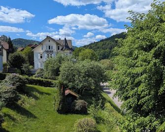 Fidelitas Hotel Garni - Bad Herrenalb - Außenansicht