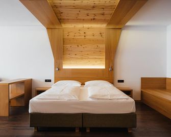 Hotel Melodia Del Bosco - Badia/Abtei - Bedroom