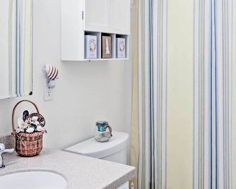 Coastal Wells Cottage with Access to Game Room and Gym - Wells - Room amenity