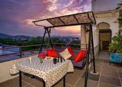 Shiv Villa Home Stay - Udaipur - Balcón