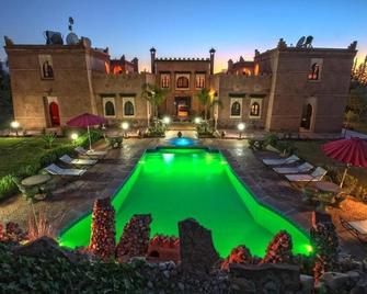 palais ghaiat - Marrakech - Piscina