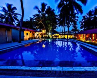 Amagi Beach - Marawila - Pool