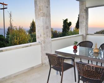 Lemoni Apartments - Pelekas - Balkon