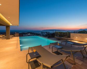 Aurelia 8 - Makarska - Pool