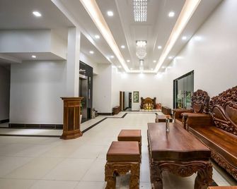 Ny Ka Smy Hotel - Nom Pen - Lobby