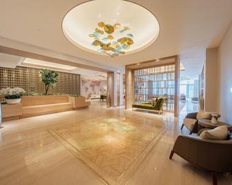 Five Luxe - Dubai - Front desk