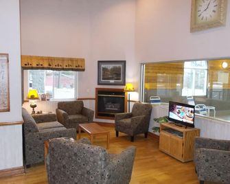 Northwoods Best Inn - Chetek - Chetek - Sala de estar