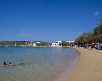 Ostria Studios & Apartments - Aliki - Beach