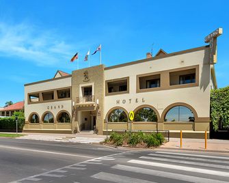 Quality Hotel Mildura Grand - Mildura - Building