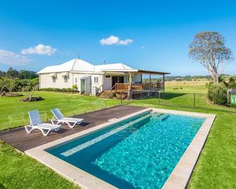 Byron Bay Hinterland-Teak Tree Farm - Mullumbimby - Pool