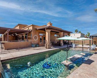 Desert Pad for Large Groups & Families! - Yuma - Pool