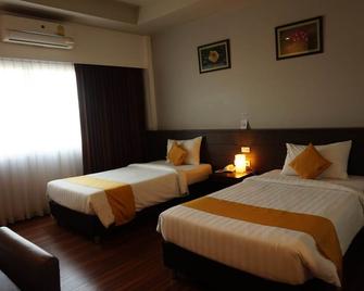 Akelada Hotel - Nang Rong - Sovrum