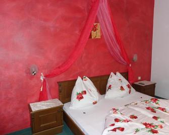 Wohlfühlpension IllmitzerHof - Illmitz - Slaapkamer