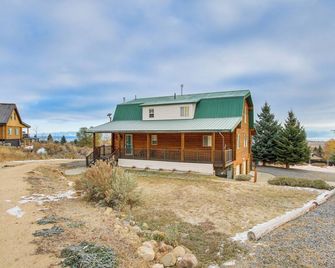 Scenic Views and Game Room Garden City Retreat! - Garden City - Building