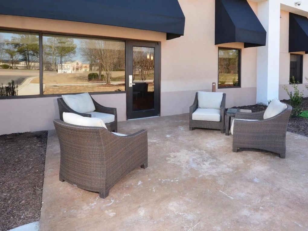 Hampton Inn Raleigh/Durham-Airport - Morrisville - Patio