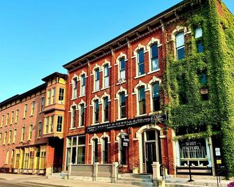 Hart House Hotel - Medina - Edificio