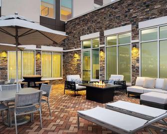 Hyatt Place Canton - Canton - Veranda