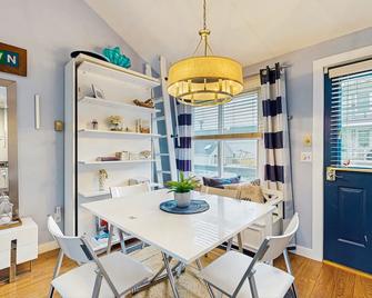 Provincetown Waterfront Studio - Provincetown