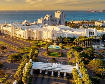 Suncoast Hotel & Towers - Durban - Building
