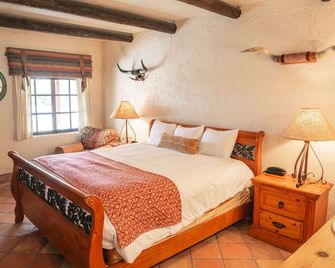 Lajitas Golf Resort - Terlingua - Bedroom