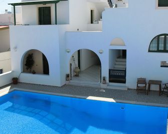 Aegeon Hotel - Naxos - Bazén