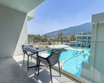 Residence 222 Hisarönü - Fethiye - Balcón