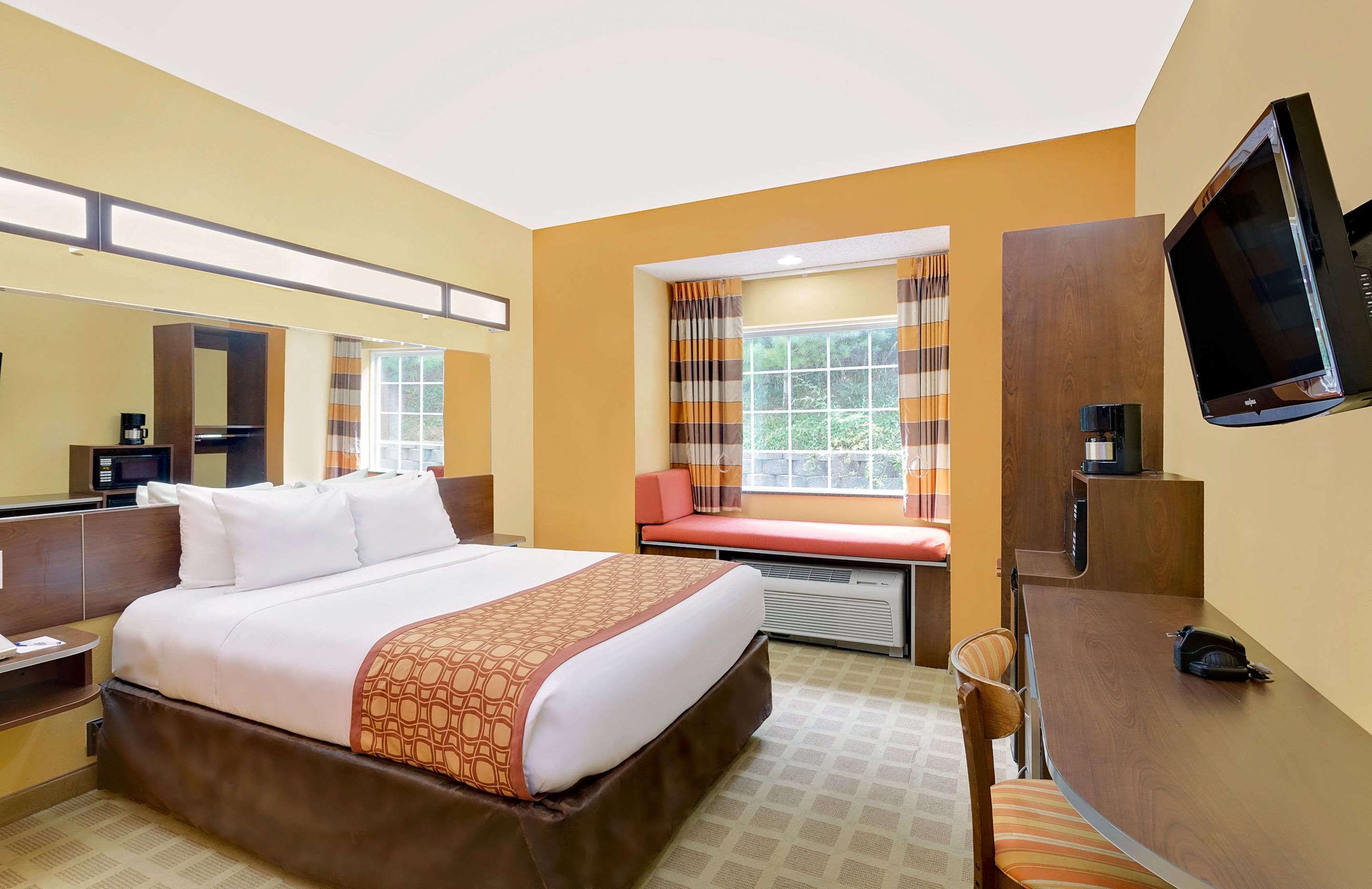 Microtel Inn & Suites by Wyndham Princeton - Princeton - Ložnice