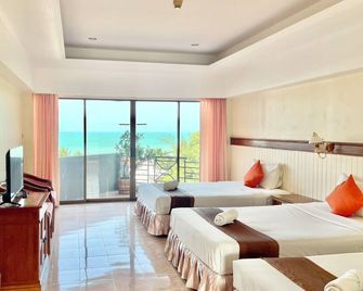 Supar Royal Beach Hotel - Khanom - Sovrum