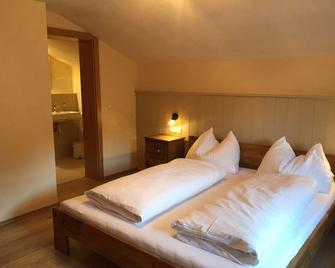 Haus Alpenrose - Waidring - Schlafzimmer