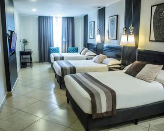 Hotel Las Cascadas - סן פדרו סולה - חדר שינה