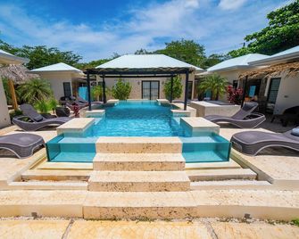 Villas Vr Beachwalk Avellanas - Tamarindo - Piscina