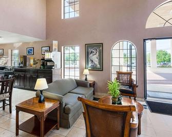 Quality Inn Medical Center - San Antonio - Sala de estar