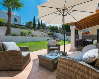 El Pinar - Villa With Private Pool In Cala Sant Vicenç. Free Wifi - Pollença - Patio