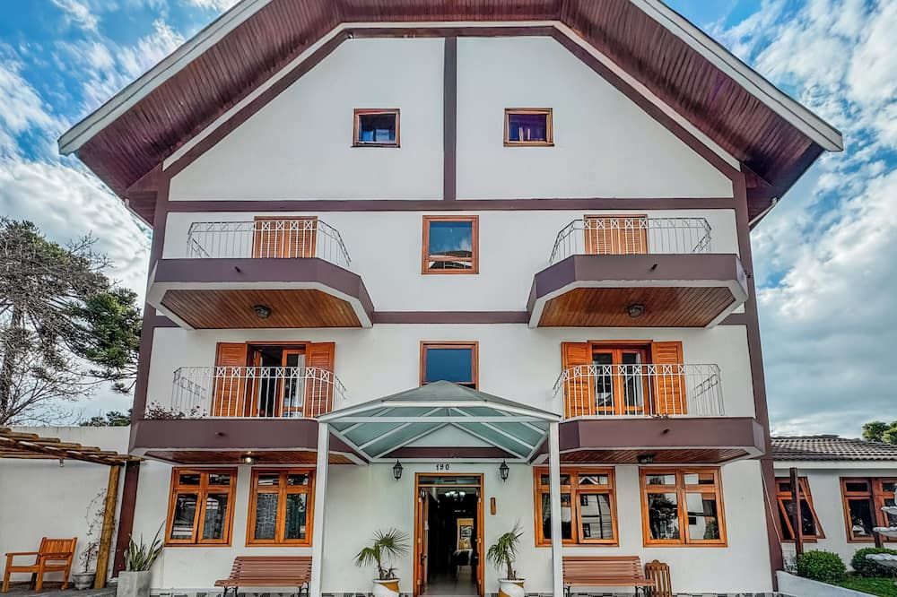 بوسادا فيليدج إن كابيفاري