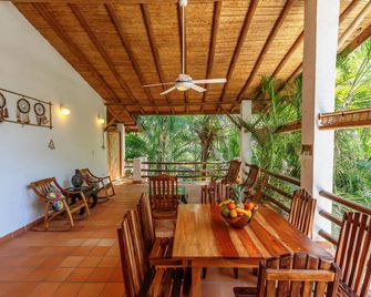 Atrapasuenos Dreamcatcher Hotel - Santa Teresa