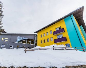 Basekamp Mountain Budget Hotel - Реннвех - Будівля