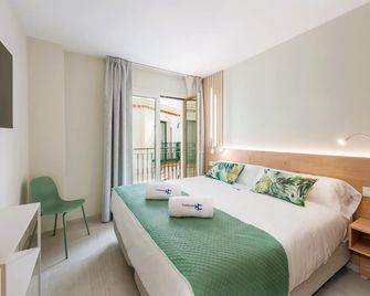 Hc Calahonda Beach Nerja - Nerja - Habitación