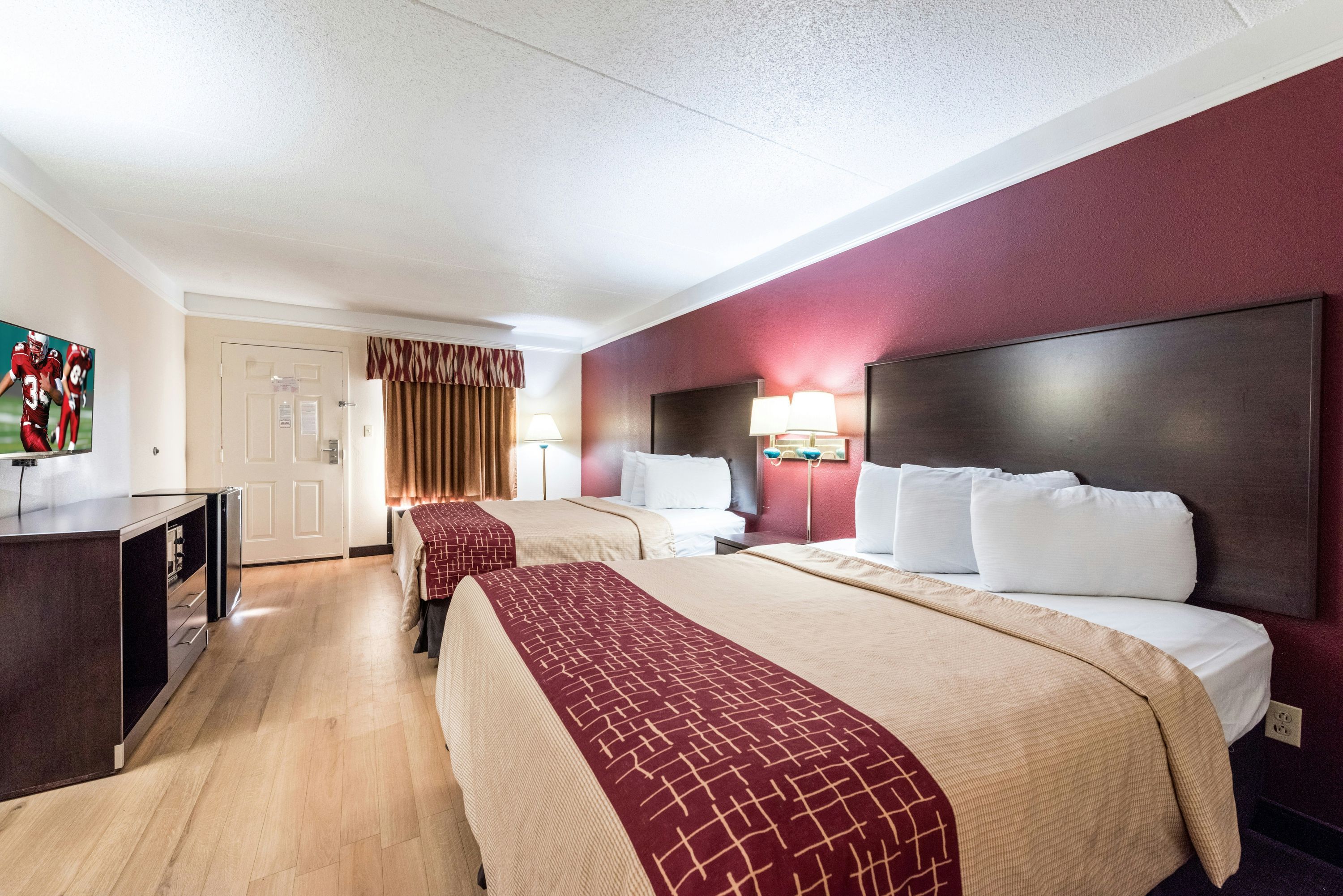 Red Roof Inn & Suites Clinton, TN - Clinton - Habitación