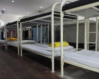 Dormitels.ph The Fort Annex - Hostel - Manila - Yatak Odası
