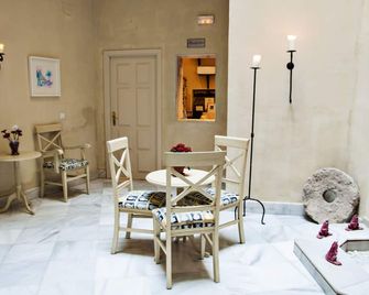 Hostal Callejon del Agua - סביליה (ספרד) - חדר אוכל