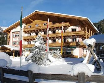 Heutaler Hof - Hotel im Naturidyll - Unken - Budova