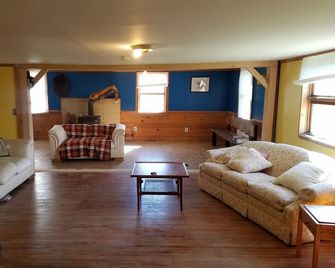 Mountain/Lake Retreat. Canoe Included Close To Dreams Park/Cooperstown + Nyst - Worcester - Sala de estar