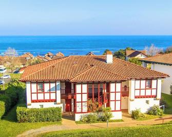 Village Vacances Azureva Hendaye - Hendaye - Gebouw