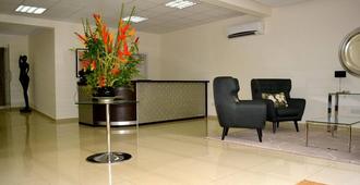 New Brookfields Hotel - Freetown - Lobby