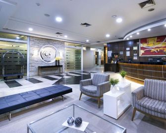 Comfort Suites Macae - Macaé - Lobby