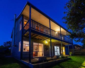 The Albatross - Port Campbell - Edificio