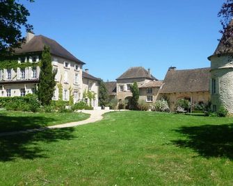 Charming cottage for 6 people in the old castle keeper's house - Fleurville - Gebäude