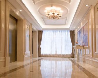 Vienna Hotel Shenzhen Qinghu Metro Station - Shenzhen - Corredor